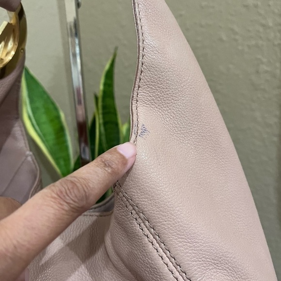 MICHAEL KORS LEATHER HOBO - Picture 4 of 16